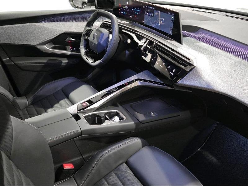 Peugeot 3008 Exclusive AWD Dual Motor 325pk Full Option, Auto's, Automaat, Zwart, 326 pk, Wit