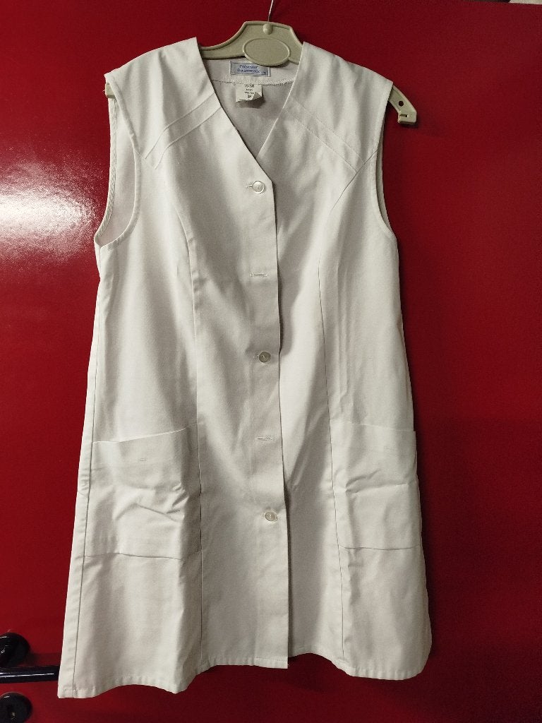 2 witte schorten maat 38, Kleding | Dames, Ophalen, Gedragen