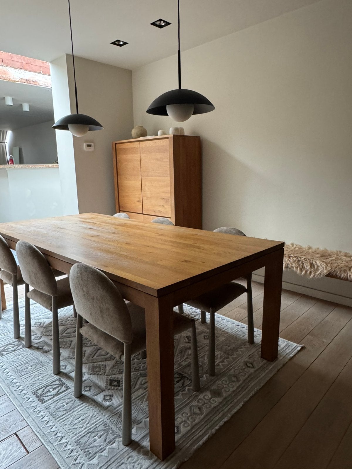 Volledige eetkamer set – massief houten tafel, kast & bank, Huis en Inrichting, Tafels | Eettafels, Ophalen, Zo goed als nieuw