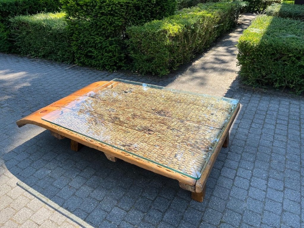 Unieke salontafel, Ophalen