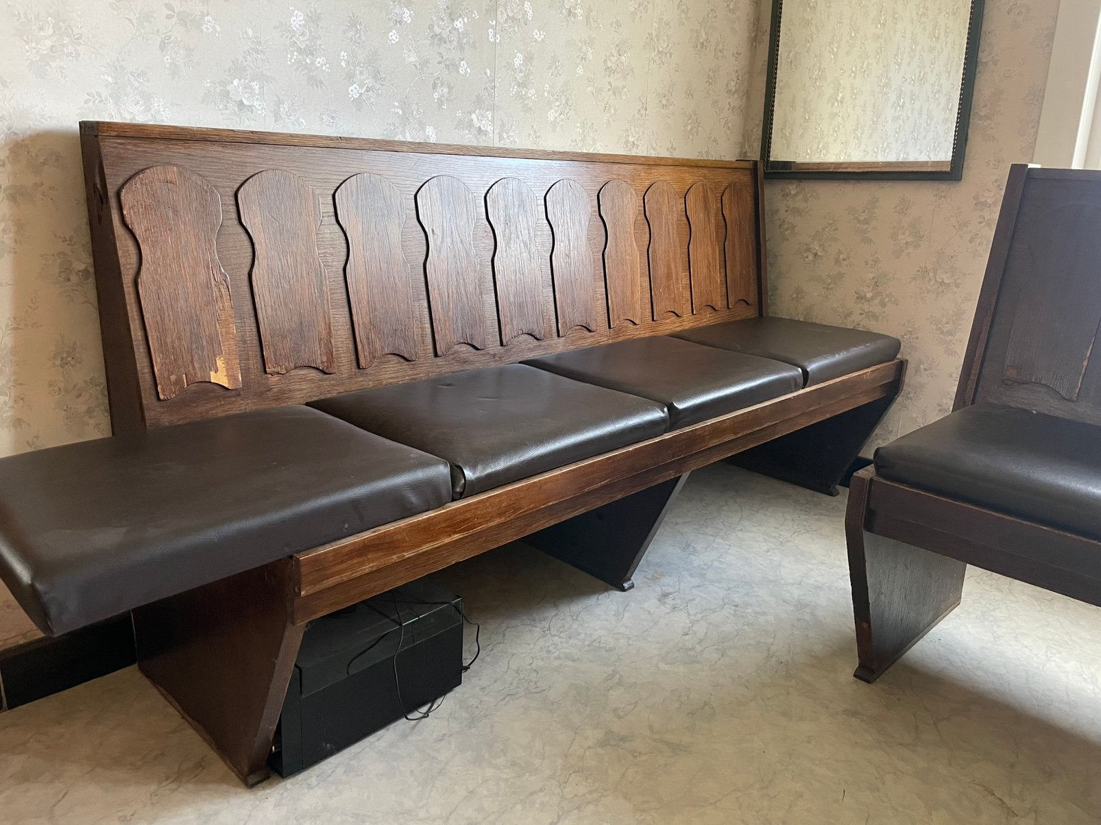 Unieke houten bank met leren kussens, Ophalen