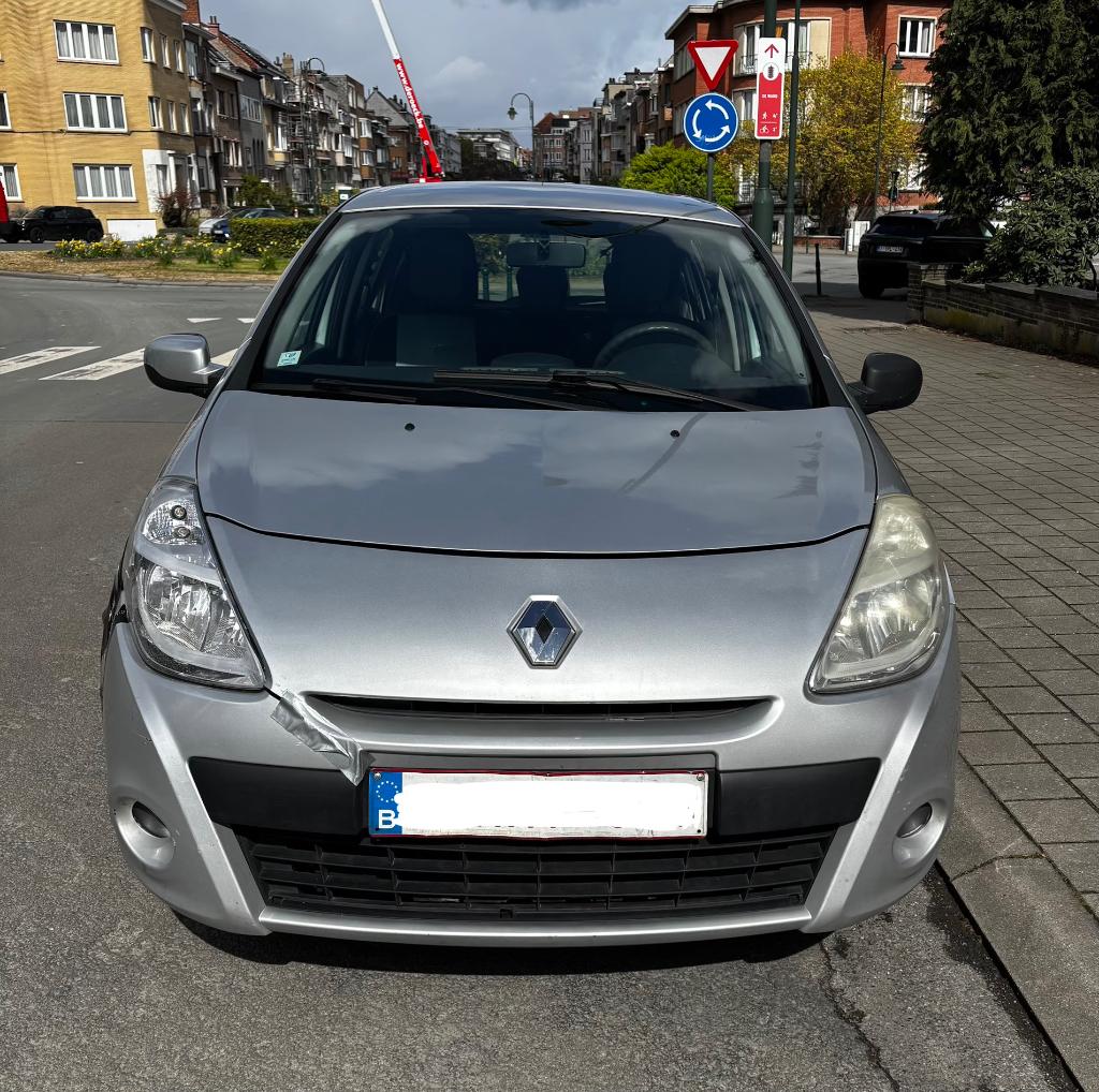 Renault Clio 3 2010, Autos, Argent ou Gris, Achat, Boîte manuelle, 5 portes