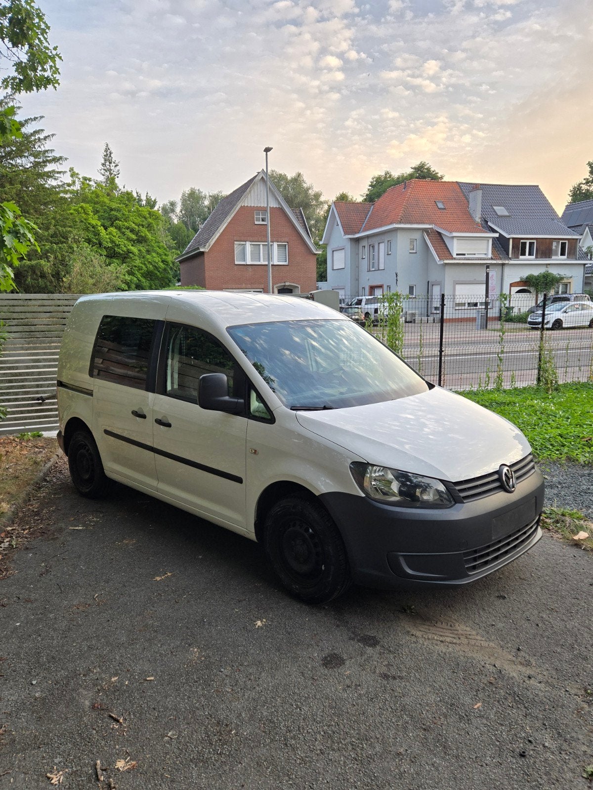 Volkswagen Caddy, 2.0 Essence,  125 000 Km, État Parfait, Achat, Entreprise, 2 places, 5 portes