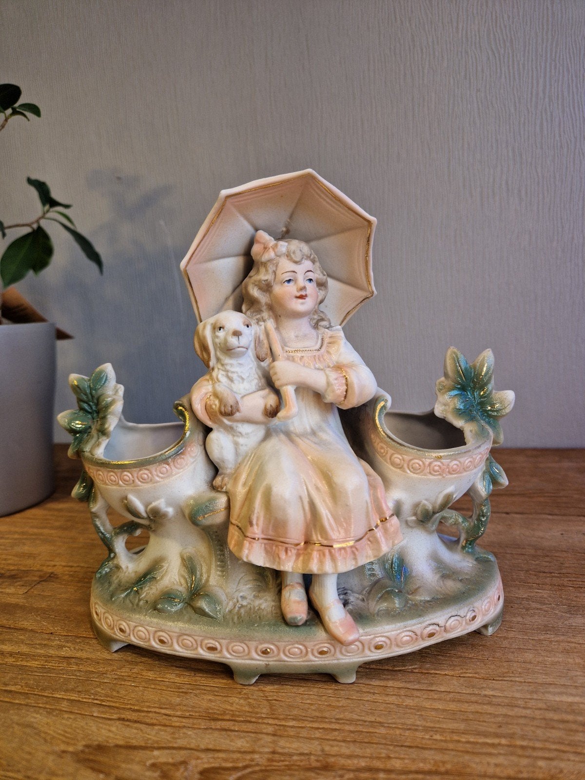 Duitse Biscuit Porseleinen Morsvaas (20cm) – Meisje met Hond, Antiek en Kunst, Ophalen of Verzenden