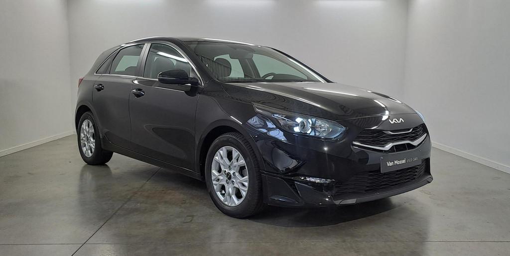 Kia Ceed Pulse 1.0 T-GDI 100 MHEV DCT ISG, Stof, https://public.car-pass.be/vhr/0ae54b20-aa94-48e0-ad7d-92ce37b7a124, 3 cilinders