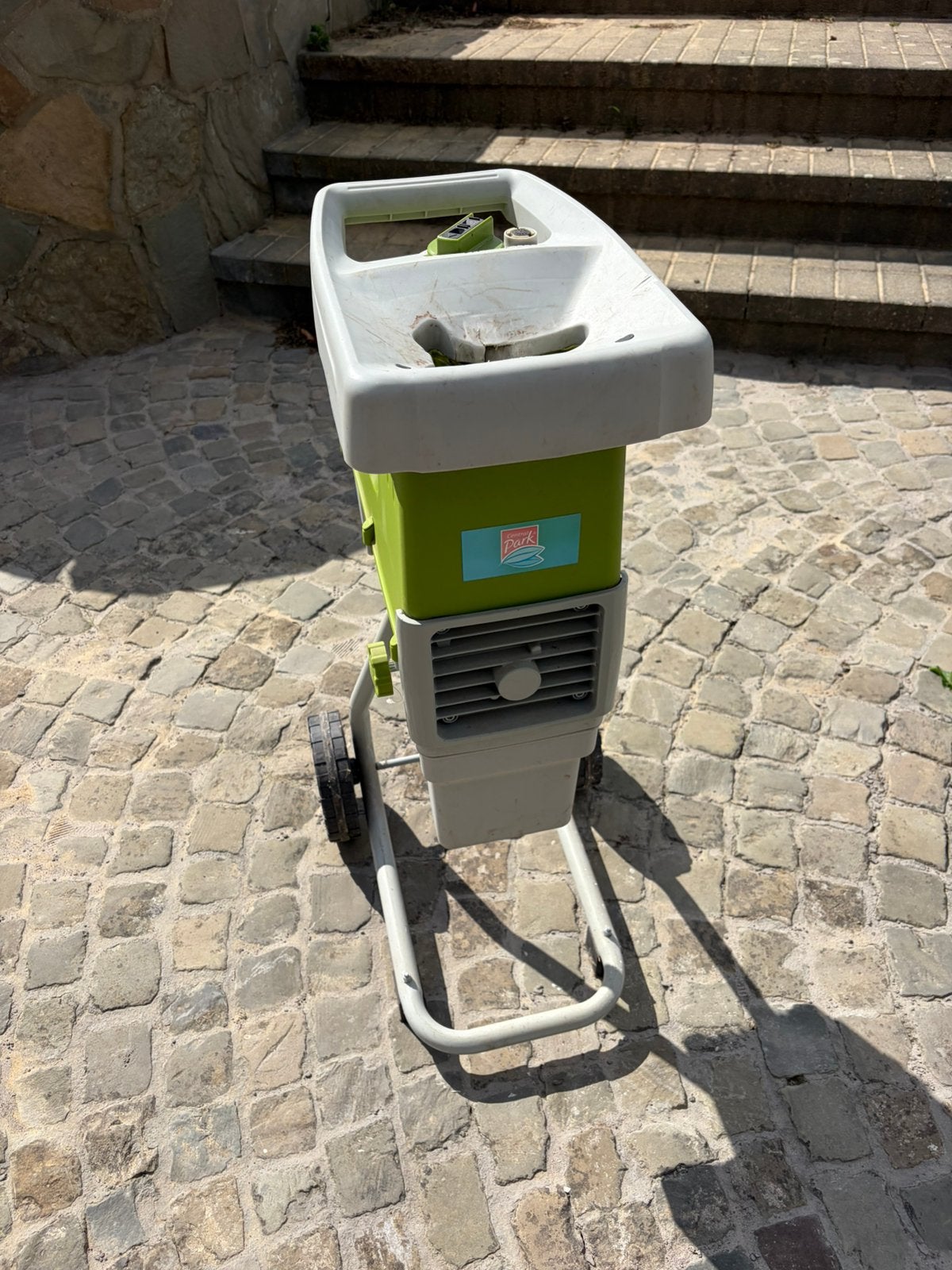 Déchiqueteuse, Jardin & Terrasse, Déchiqueteurs, Enlèvement, Comme neuf