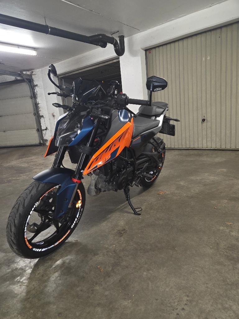 KTM 125cc 2024 / 3800 km, Motoren, Bedrijf, 125 cc