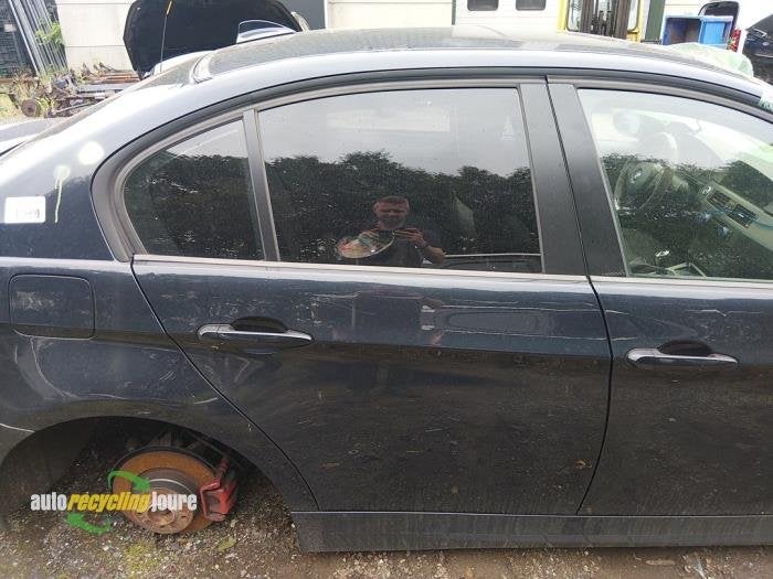 Portier 4Deurs rechts-achter van een BMW 3-Serie (A35), Gebruikt, -, Deur, -