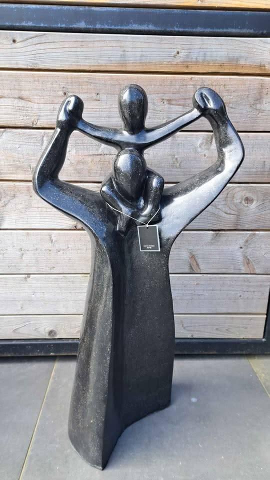 Prachtig Terrazo beeld Moeder en kind, Tuin en Terras, Ophalen, Nieuw, Overige materialen, Abstract beeld