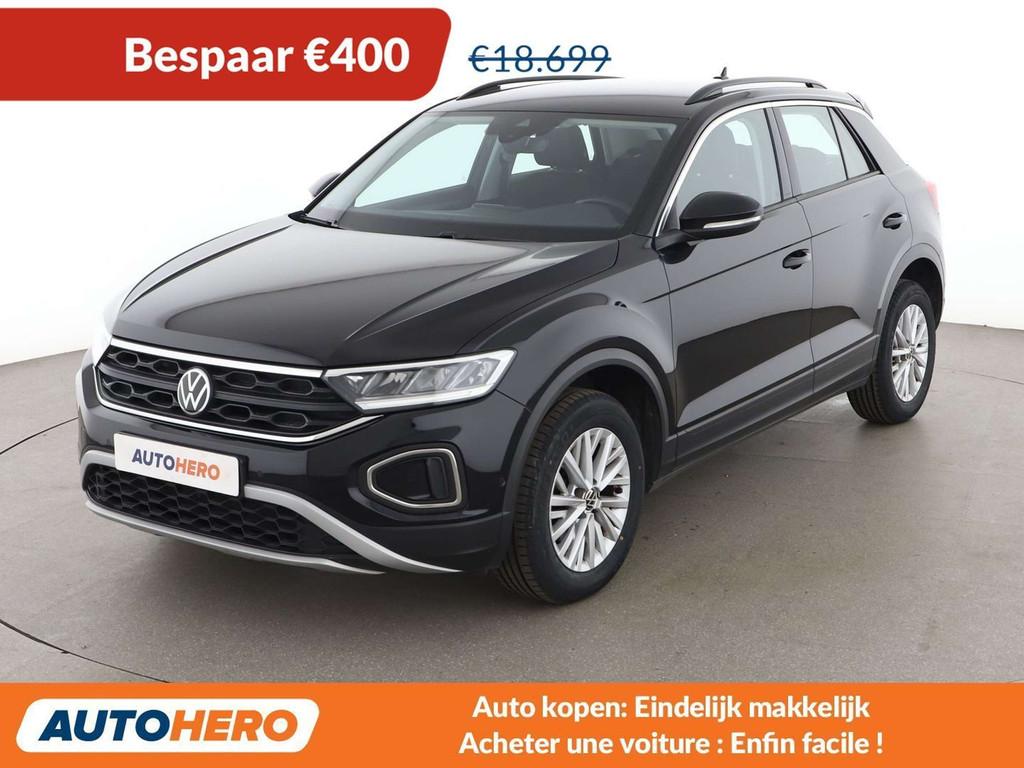 Volkswagen T-Roc 1.5 TSI ACT Life (bj 2022, automaat), Auto's, Volkswagen, Zwart, 5 zetels, 5 deurs, SUV of Terreinwagen