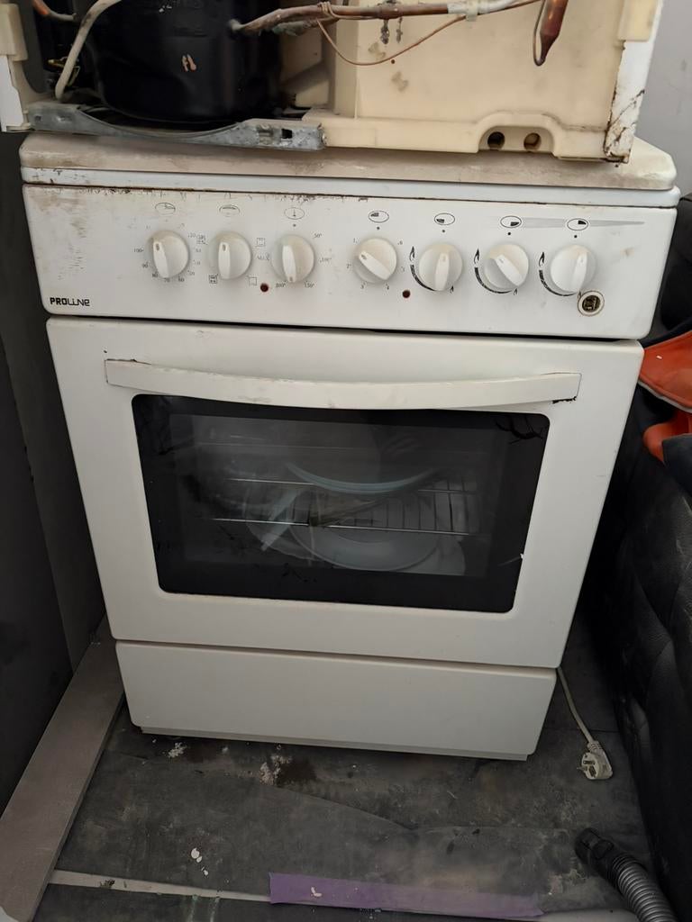 Four à gaz gratuit, Enlèvement, Comme neuf