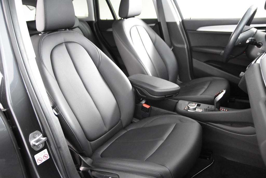 BMW X1 sDrive 1.8 X-Line *1ste Eigenaar*Leer*Navigatie*, 127 g/km, Leder, Bedrijf, 5 zetels