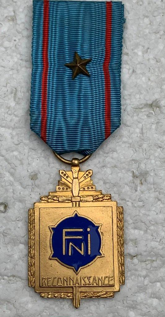 Medaille, Nat Verbond oorlogsinvaliden 14-18 + 40-45 Goud, Verzamelen, Ophalen of Verzenden, Landmacht, Lintje, Medaille of Wings