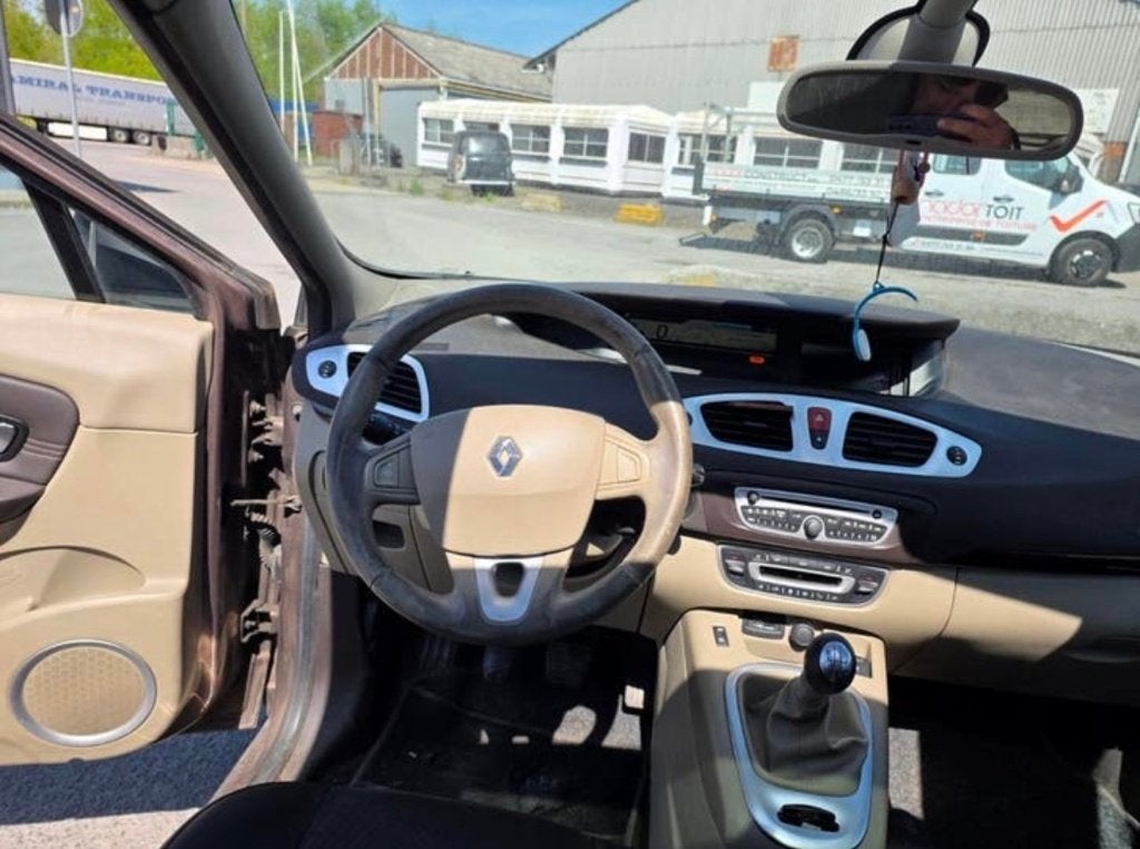 Renault Scenic - 1.5 dci 81kW/110ch - 2010, Autos, Achat, Particulier, 5 places, Diesel