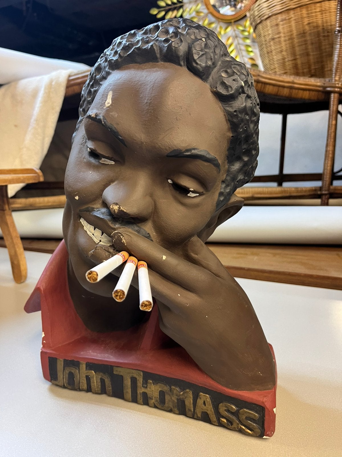 Buste  de plâtre John Thomass Cigarettes des années 1980, Collections, Enlèvement