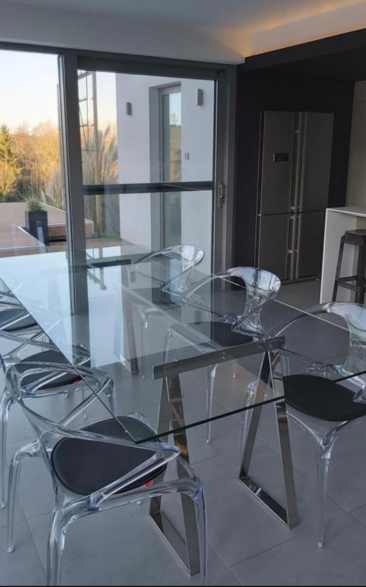 Glazen tafel - designstuk, Huis en Inrichting, Ophalen, Zo goed als nieuw