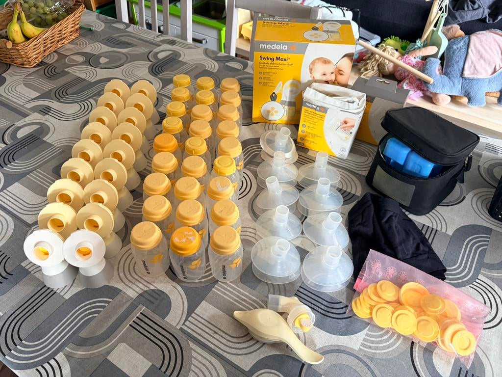 Medela Swing Maxi dubbele elektrische borstkolf + accesoires, Kinderen en Baby's, Babyvoeding en Toebehoren, Ophalen, Borstkolf