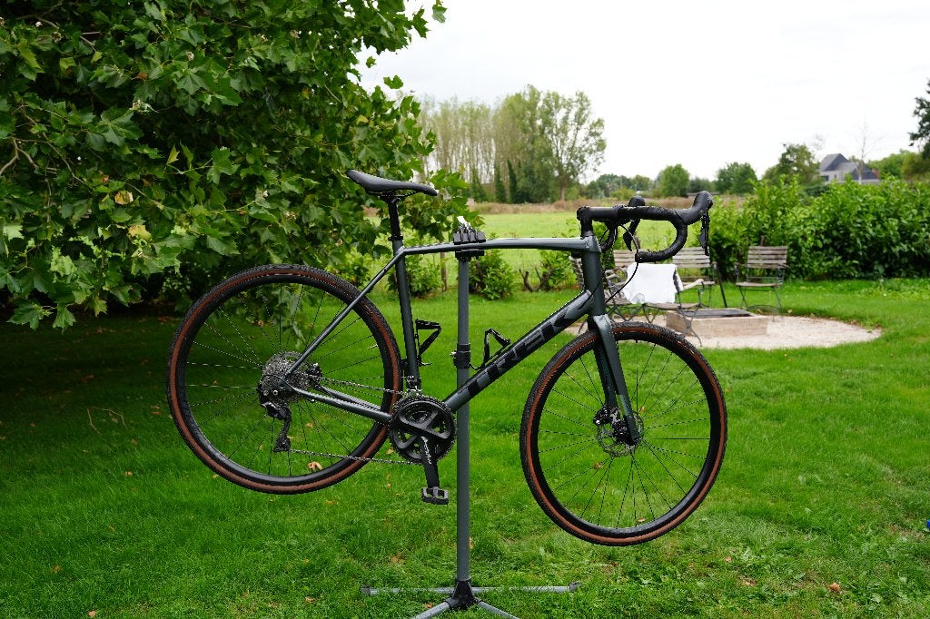 Disque Trek Domane AL 5 (2021) — Shimano 105, Autres marques, 10 à 15 vitesses, Aluminium, 57 à 61 cm