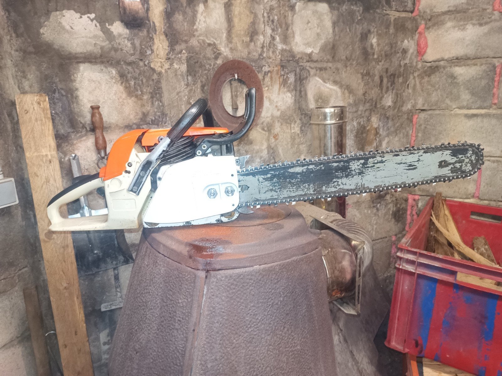 je vends une tronçonneuse STIHL 038. Super, Bricolage & Construction, Enlèvement, Tronçonneuse
