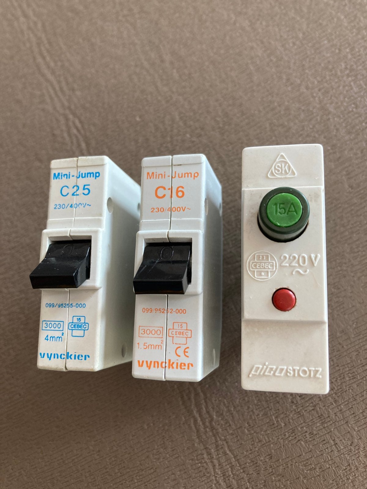 Fusible mini jump 25a 16a 15a, Ophalen, Zo goed als nieuw
