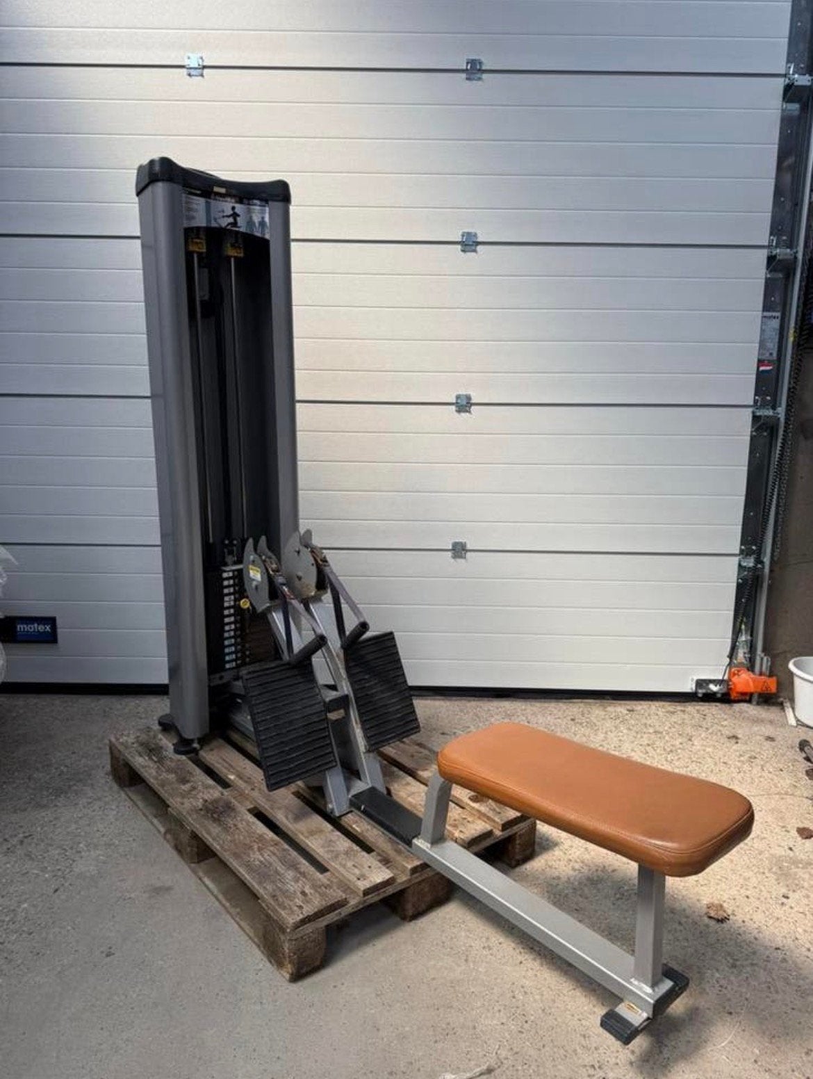 Nautilus Compound row / Seated row / rowing machine / Steel, Sports & Fitness, Équipement de fitness, Enlèvement, Utilisé, Bras