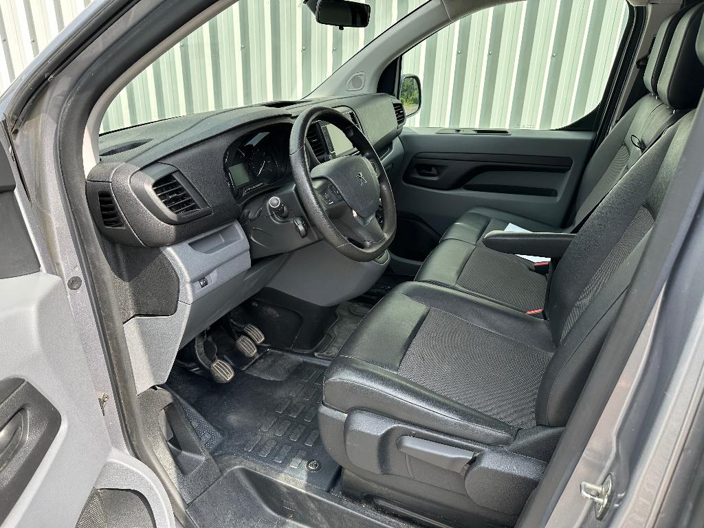 Toyota Proace lange bestelwagen met trekhaak, reeds gekeurd, Auto's, Bestelwagens en Lichte vracht, Stof, Euro 6, 4 cilinders