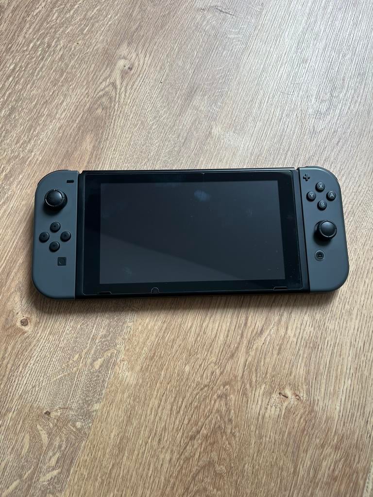 Nintendo switch + draagtas, Games en Spelcomputers, Spelcomputers | Nintendo Switch, Gebruikt, Switch Original, Met 2 controllers