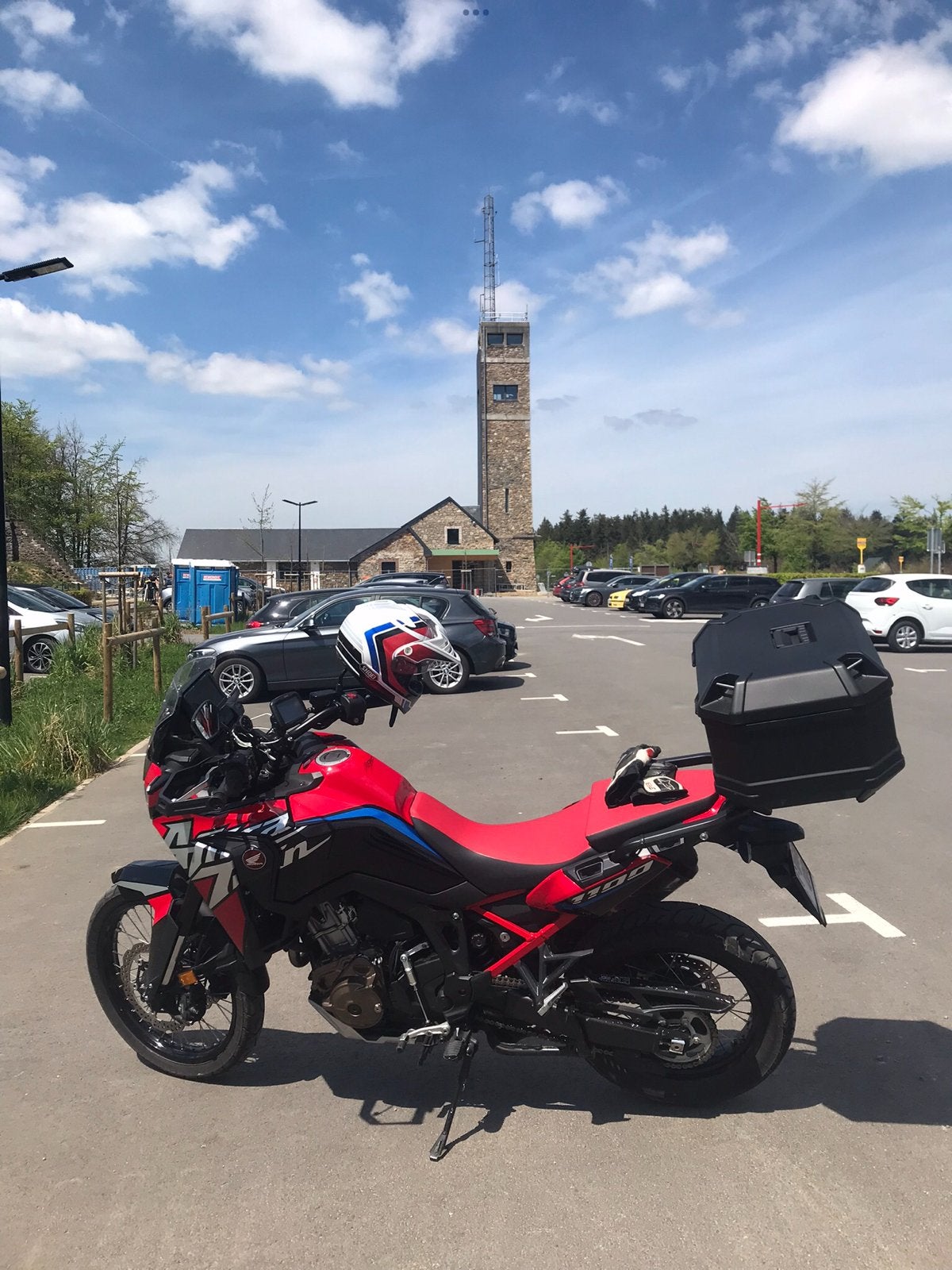 Africa twin 1100, Motos, Enlèvement