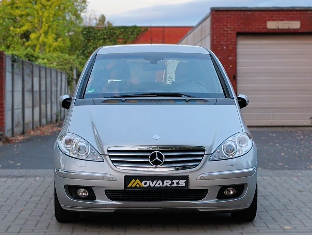 MERCEDES-BENZ A170I ELEGANCE 45150KM PDC XENON, Auto's, Voorwielaandrijving, Dealer onderhouden, Zwart, Parkeersensor