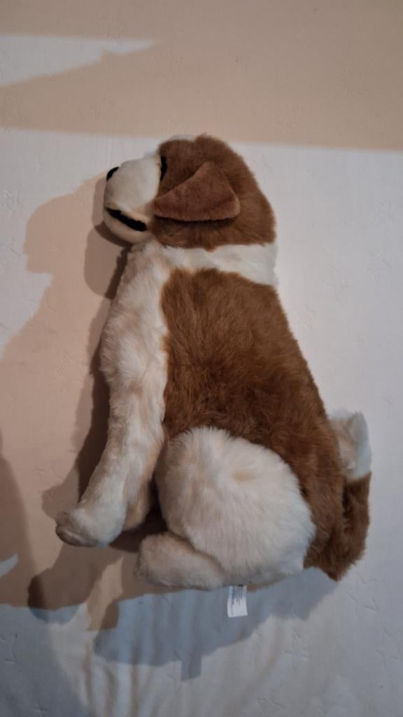 Chien en peluche Saint Bernhard en position assise ferme, Neuf, Brun, Enlèvement ou Envoi, Chien