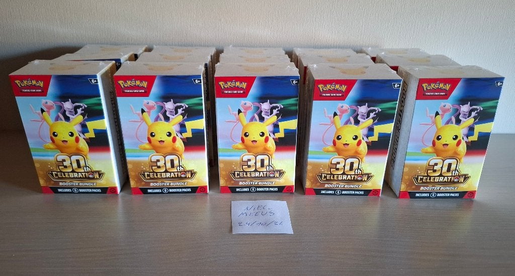 Pokémon sealed 30th Celebration booster bundles, Ophalen of Verzenden, Nieuw, Overige typen