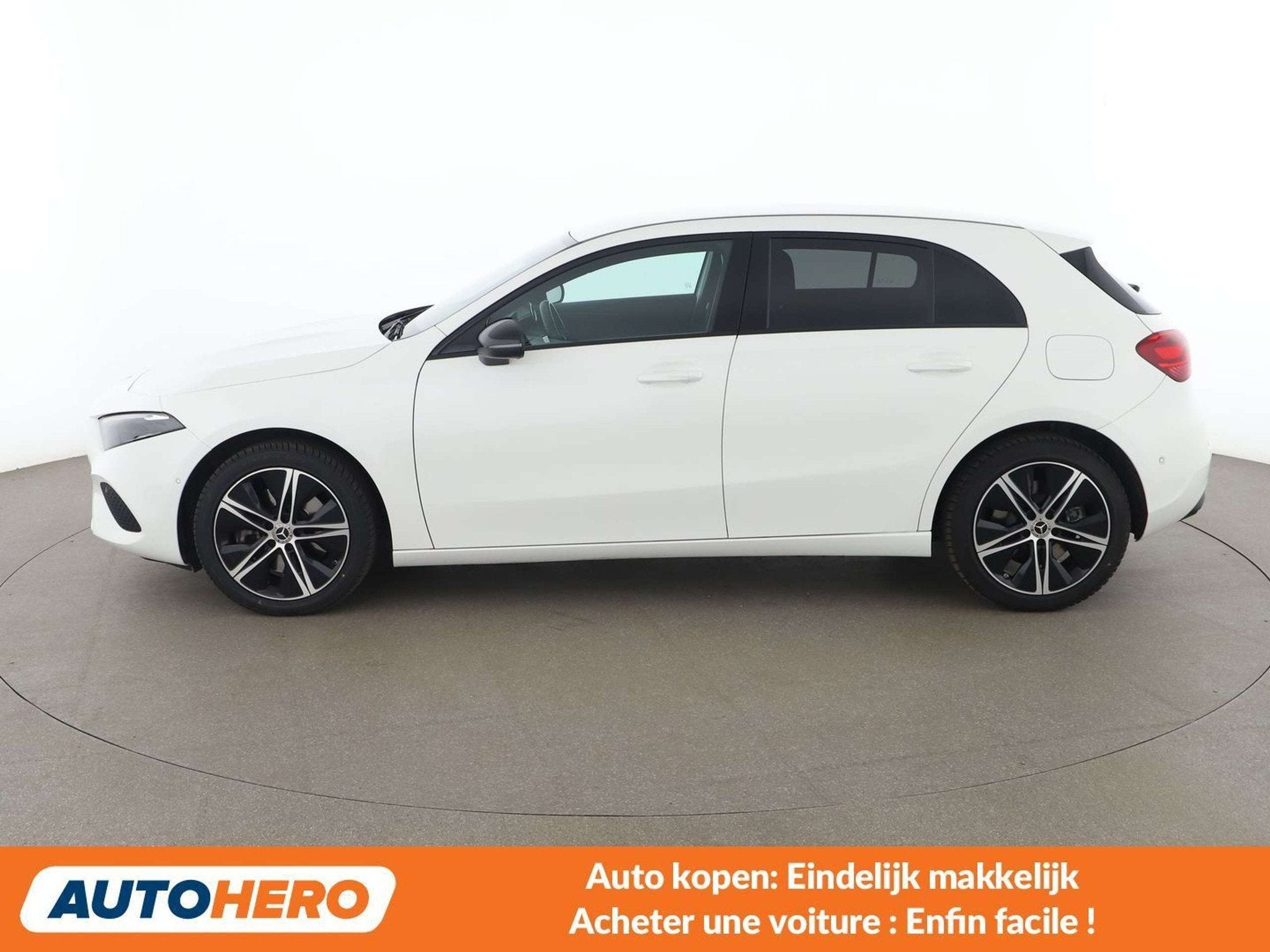 Mercedes-Benz A-Klasse 250 A 250e Progressive (bj 2023), Auto's, Gebruikt, 1700 kg, https://public.car-pass.be/vhr/7c30a989-3dc9-4be5-9e00-913135c94ba1