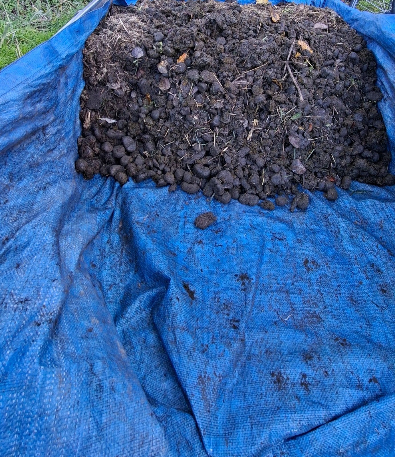 Paardenmest, Tuin en Terras, Ophalen