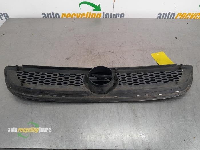 Grille van een Opel Zafira, Gebruikt, -, -, Opel
