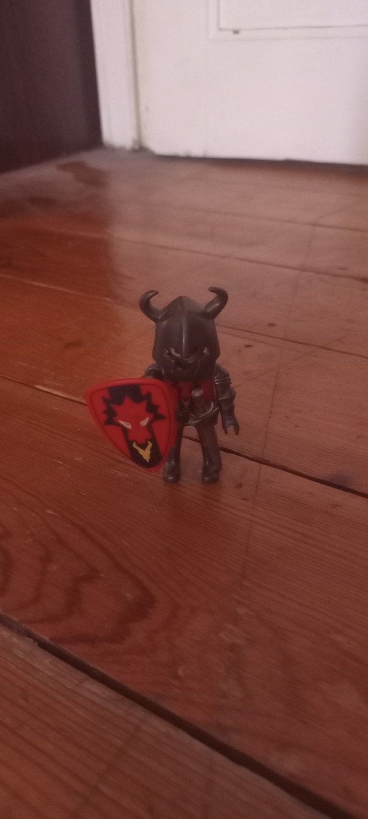 Chevalier dragon rouge, Enfants & Bébés, Jouets | Playmobil, Special plus, Comme neuf, Figurines, Kit complet