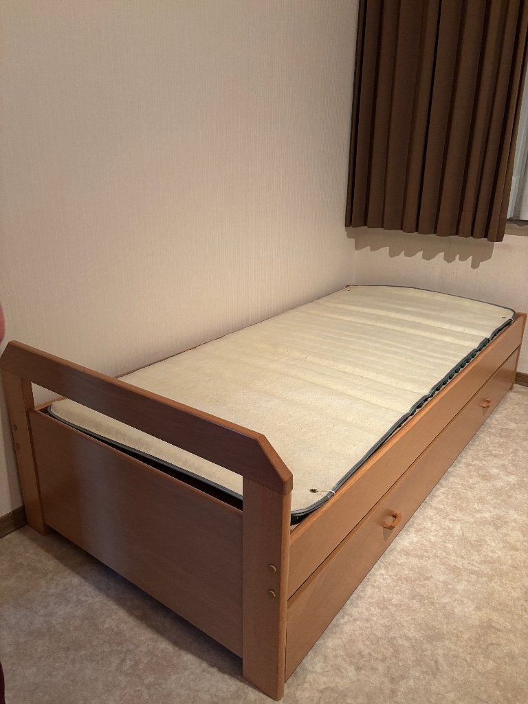 Stevig 1-persoonsbed met lattenbodem en opberglade, Ophalen, Gebruikt, 90 cm, Eenpersoons