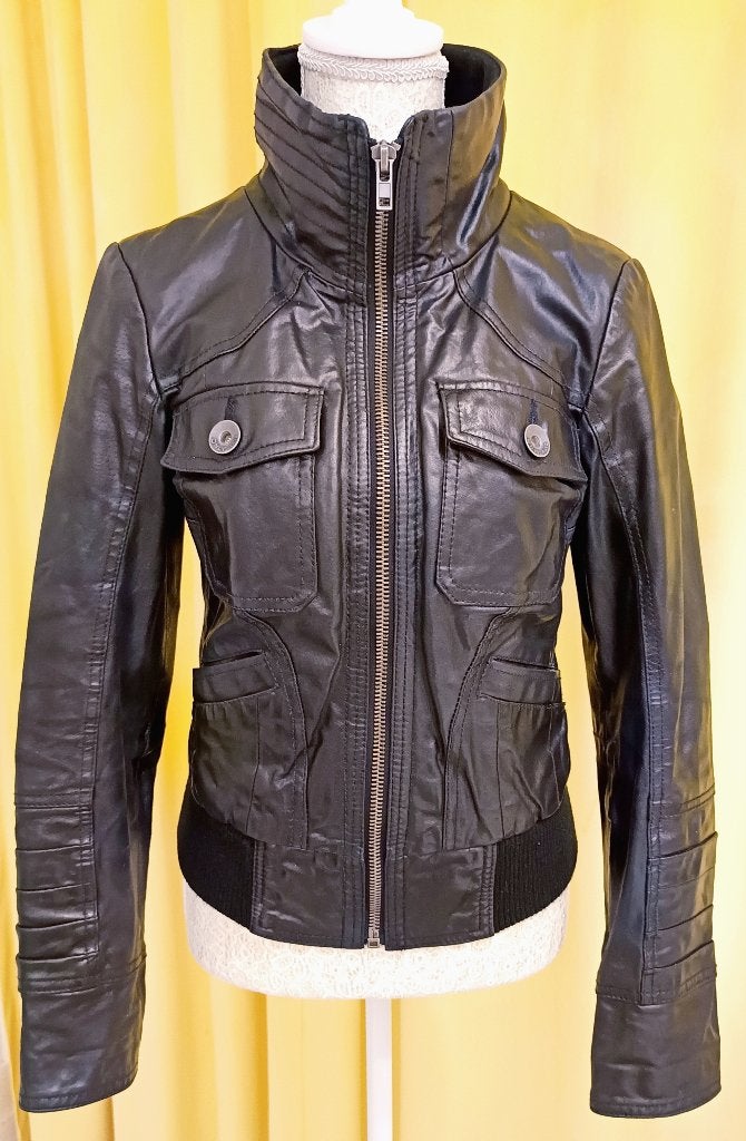 Veste bomber en cuir ONLY. taille S, Vêtements | Femmes, Only, Enlèvement ou Envoi, Taille 36 (S), Comme neuf