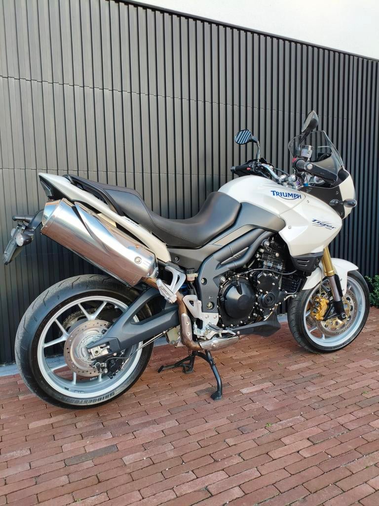 Triumph Tiger 1050 Sport, 3 cilinders, 1050 cc, Meer dan 35 kW, Sportuitlaat