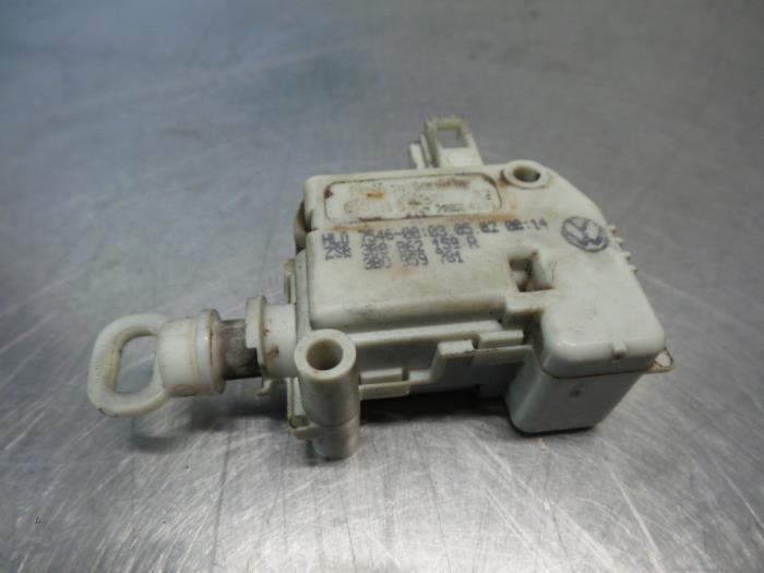 Motor Centrale Deurvergrendeling van een Seat Ibiza (Ibiza 0, Gebruikt, -, -, Ophalen of Verzenden