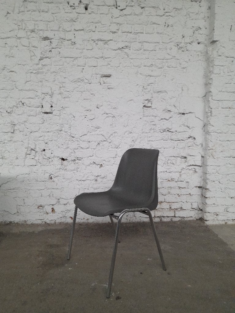 Helmut Startke Europa stapelbare stoel, Huis en Inrichting, Stoelen, Ophalen, Gebruikt, Grijs, Vijf, Zes of meer stoelen