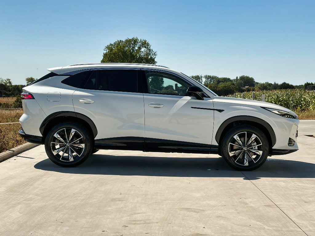 MG HS hybrid 1.5 - 2026 - NIEUW - 0km - Luxury, Dealer onderhouden, 4 cilinders, Wit, Leder