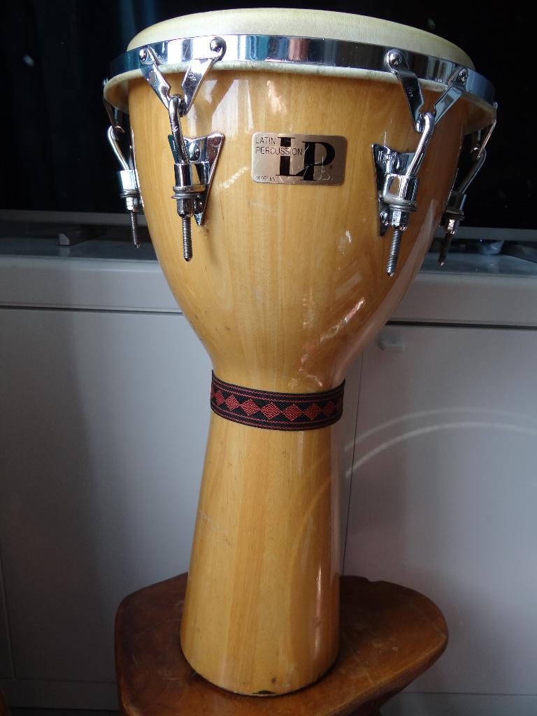 DJEMBE Vintage LP M. Cohen 1993 RARE!, Enlèvement ou Envoi, Utilisé, Autres types