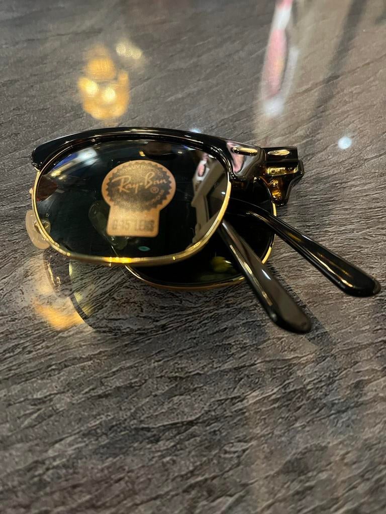 Lunettes de soleil Ray-ban pliable modèle clubmaster, Ophalen, Bril, Ray-Ban