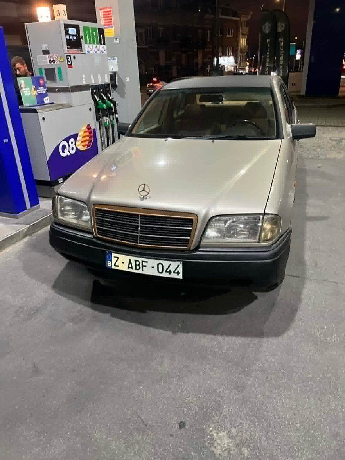 Mercedes-Benz C180 Elegance automatique – 1993 – 121 000, Automaat, Dealer onderhouden, Beige, Beige