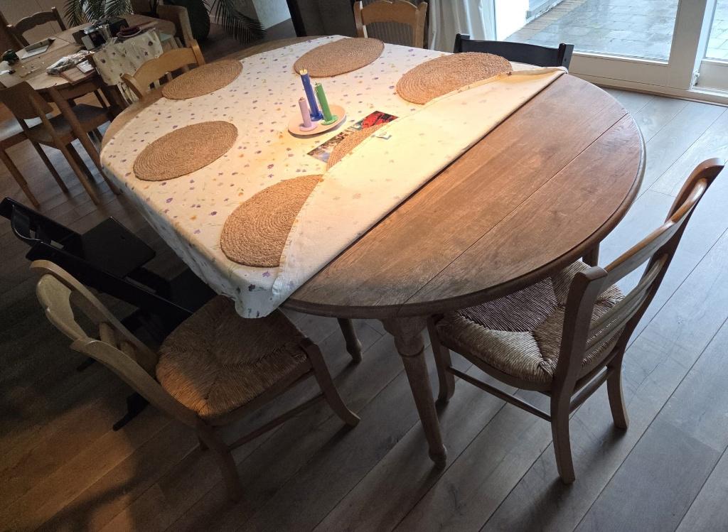 Tafel met stoelen, Huis en Inrichting, Tafels | Eettafels, Ophalen, Gebruikt, 100 tot 150 cm, 200 cm of meer