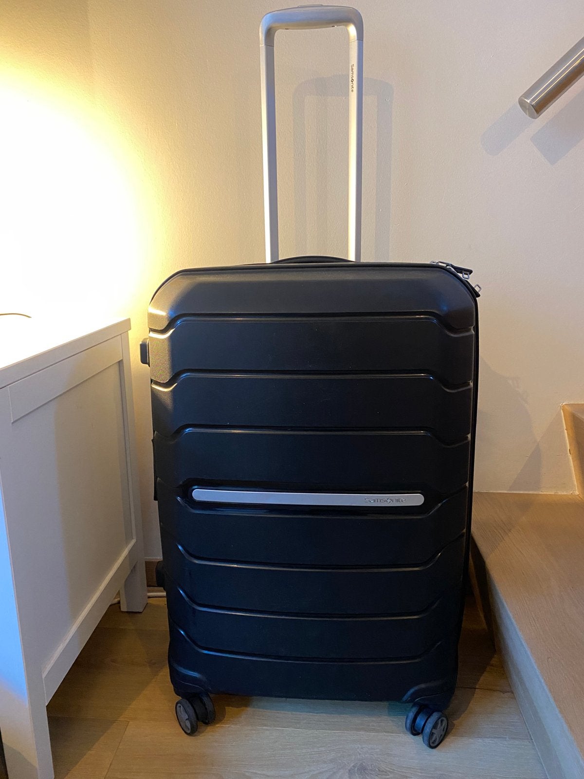Samsonite reiskoffer, Uitschuifbare handgreep, Hard kunststof, 45 tot 55 cm, Zo goed als nieuw