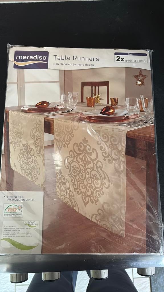 chemin de table, Enlèvement ou Envoi, Neuf