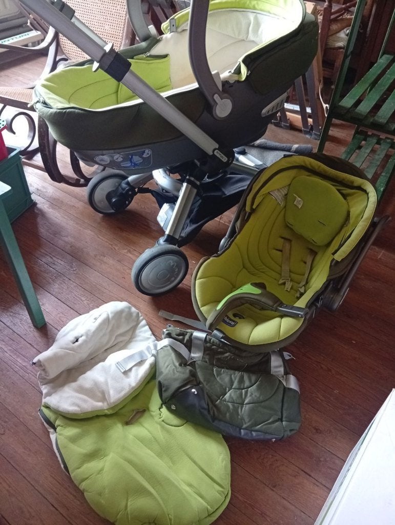 Poussette Chicco nacelle et maxi-cosi. Couchage et sac, Enfants & Bébés, Poussettes & Combinaisons, Autres marques, Avec siège auto