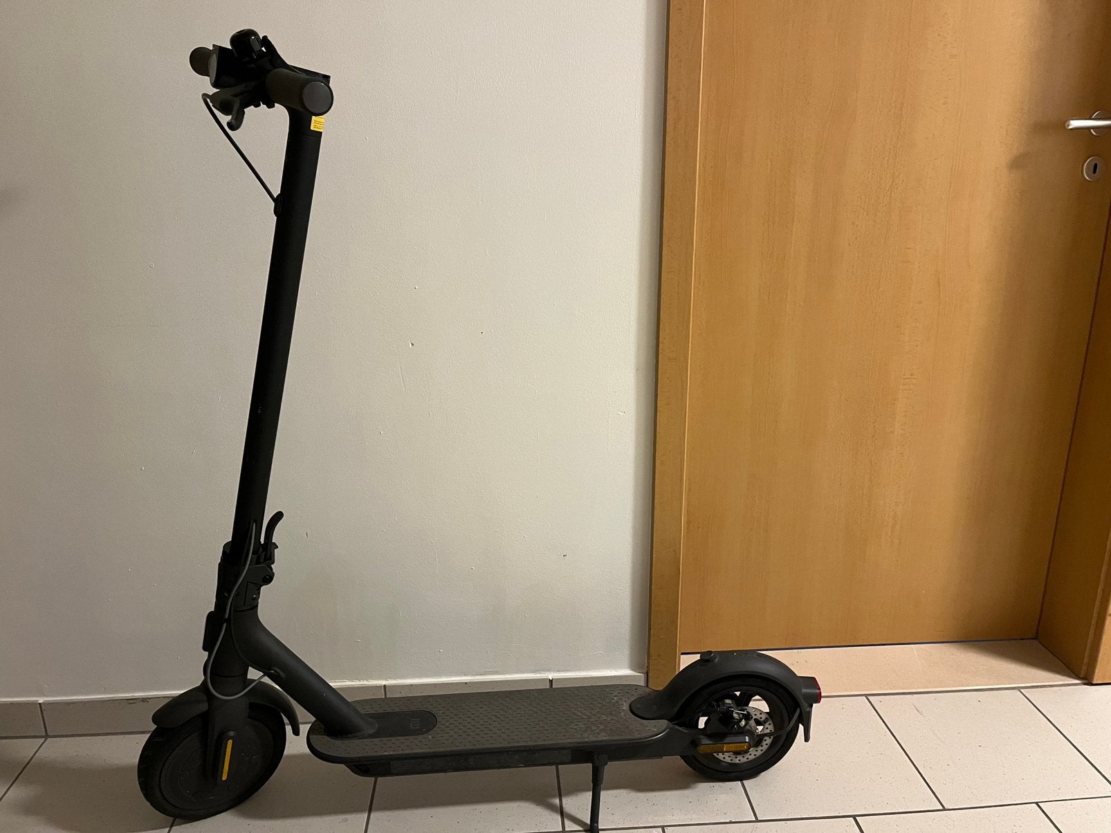 Xiaomi step 20km/h, Fietsen en Brommers, Ophalen, Zo goed als nieuw