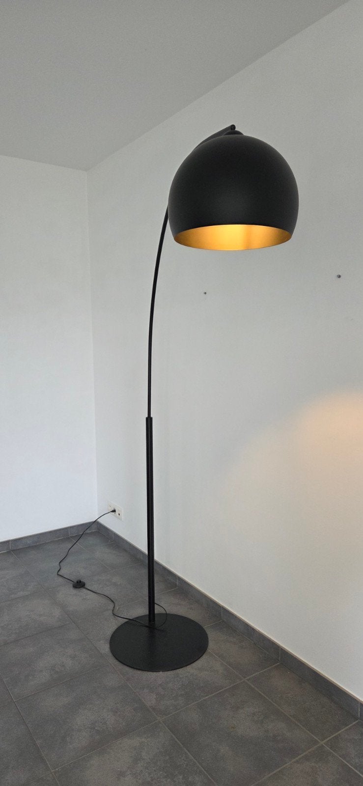 Lampe sur pied, Enlèvement